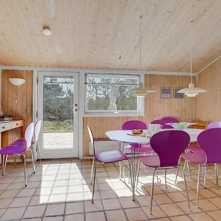 Stunning Home In Albaek With Wifi