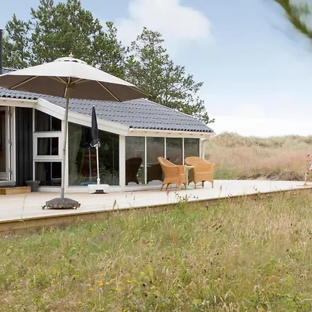 Сasa de vacaciones Stunning Home In Albaek With Wifi
